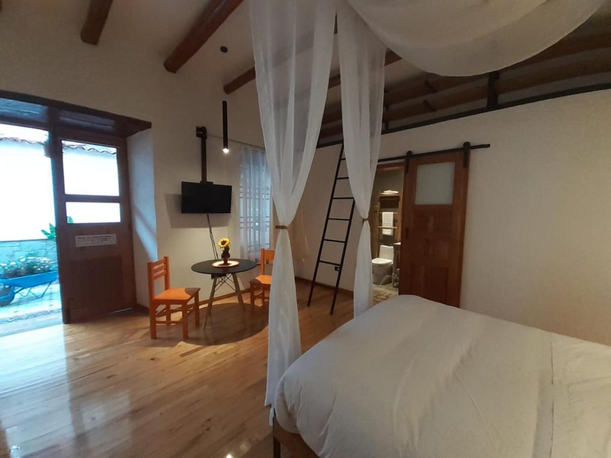 Hostal Suite Le Fabrique กูเอ็งกา ภายนอก รูปภาพ
