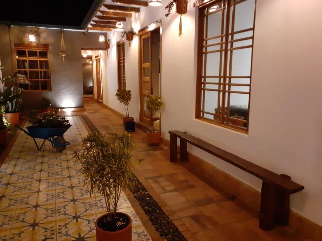 Hostal Suite Le Fabrique กูเอ็งกา ภายนอก รูปภาพ