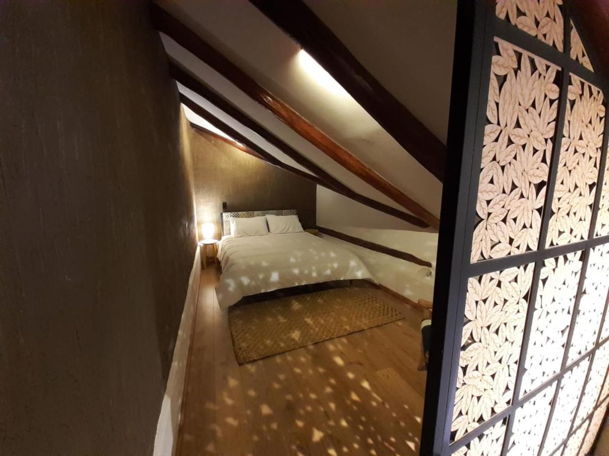 Hostal Suite Le Fabrique กูเอ็งกา ภายนอก รูปภาพ