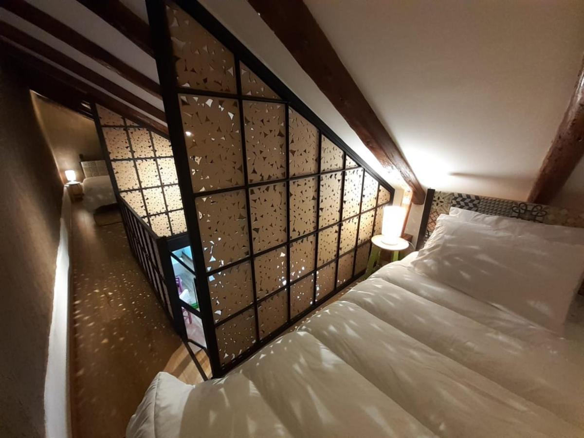 Hostal Suite Le Fabrique กูเอ็งกา ภายนอก รูปภาพ