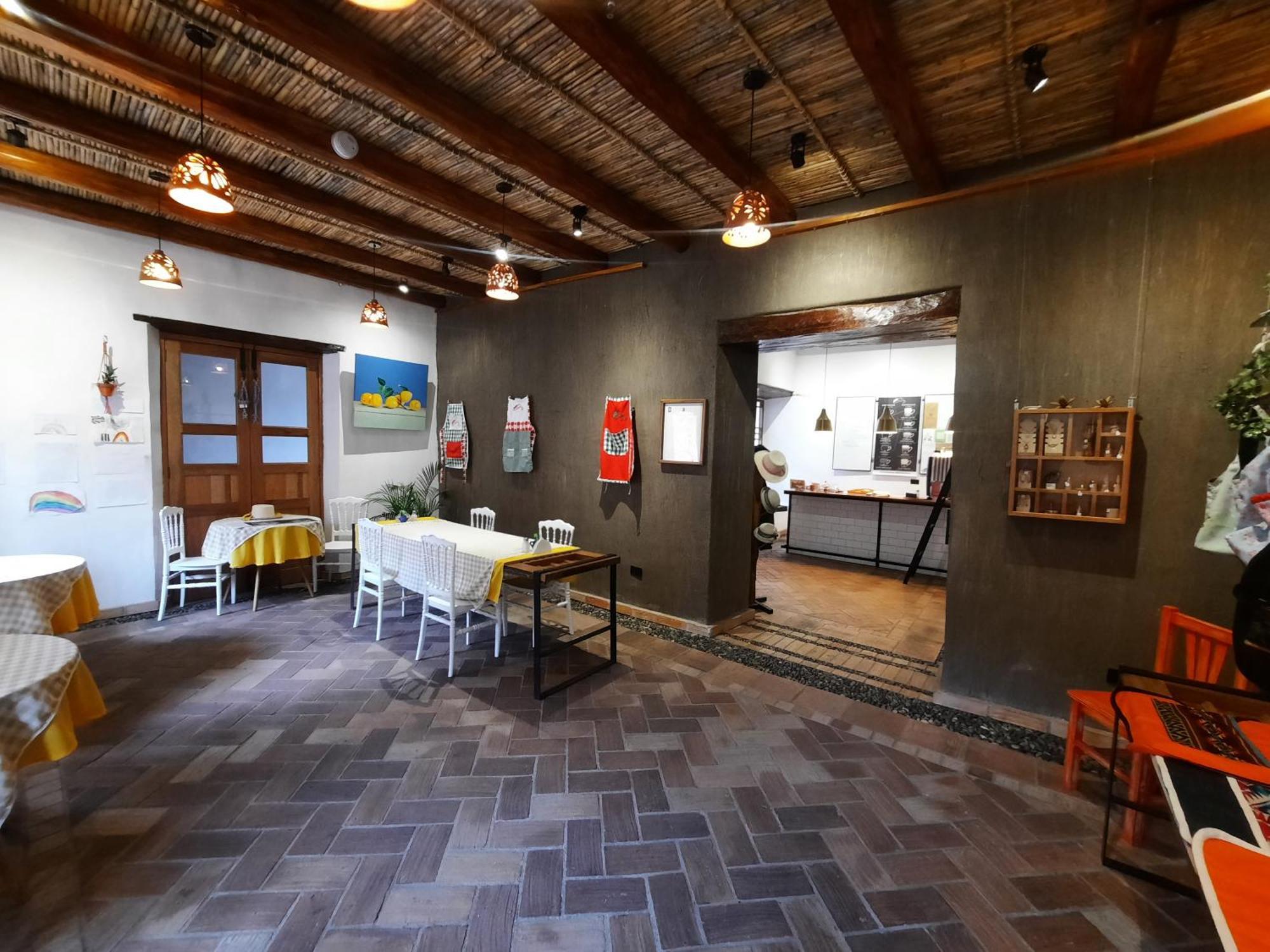Hostal Suite Le Fabrique กูเอ็งกา ภายนอก รูปภาพ