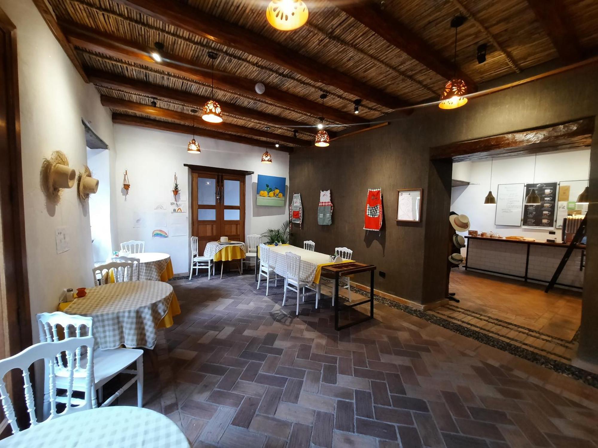Hostal Suite Le Fabrique กูเอ็งกา ภายนอก รูปภาพ