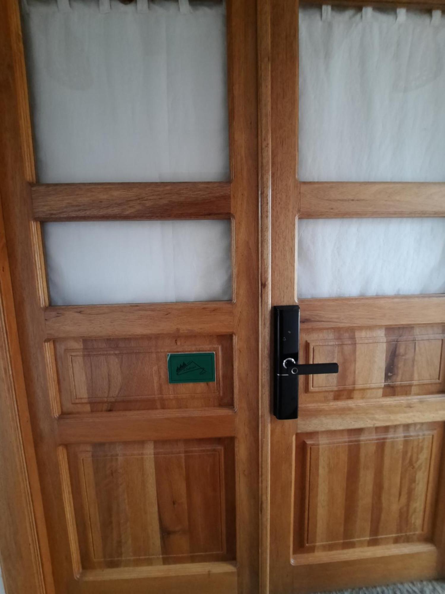 Hostal Suite Le Fabrique กูเอ็งกา ภายนอก รูปภาพ