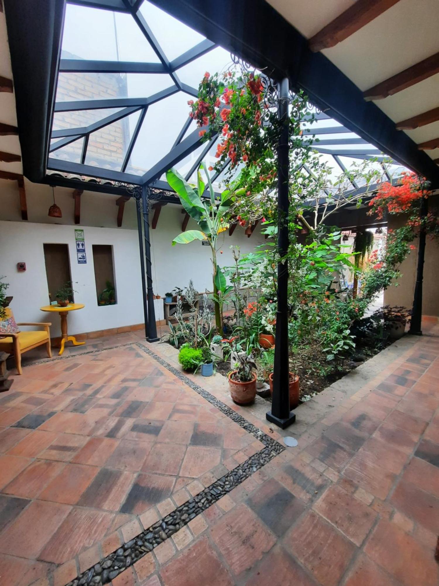Hostal Suite Le Fabrique กูเอ็งกา ภายนอก รูปภาพ