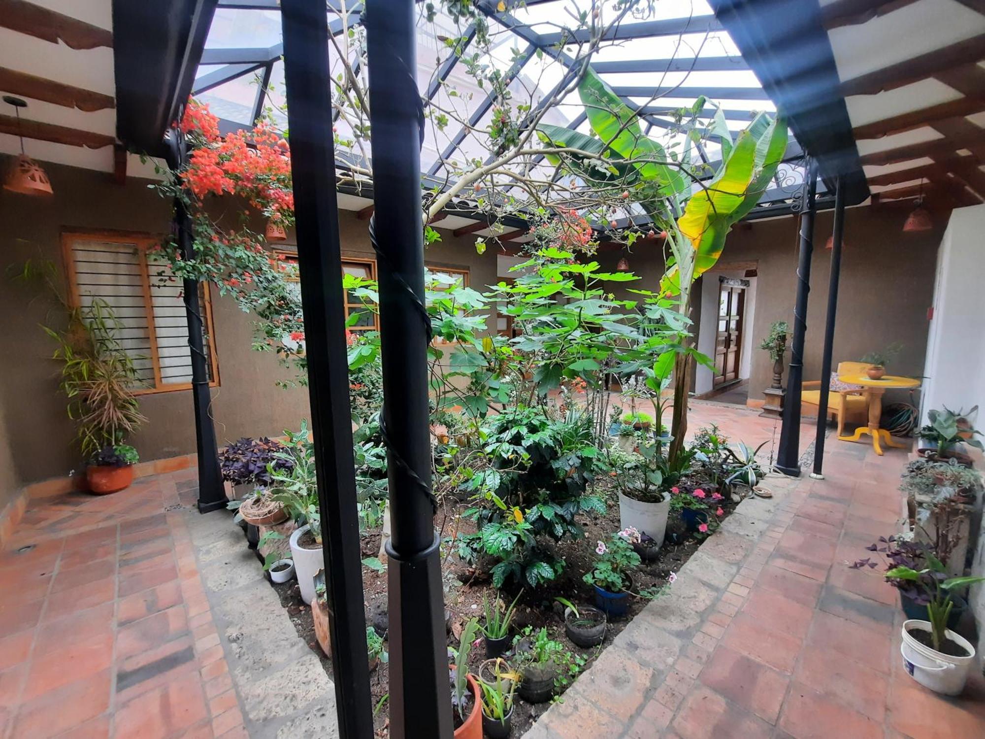 Hostal Suite Le Fabrique กูเอ็งกา ภายนอก รูปภาพ