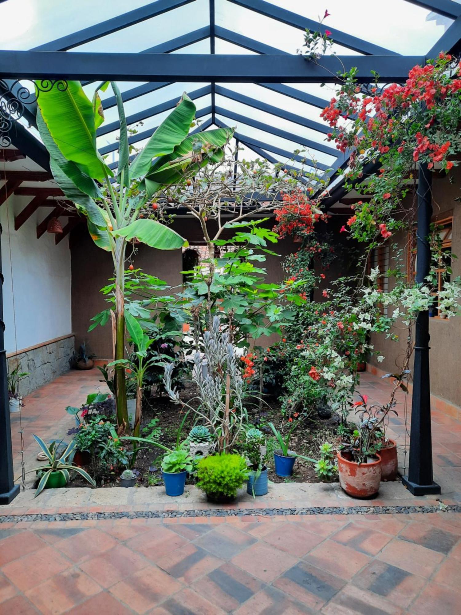 Hostal Suite Le Fabrique กูเอ็งกา ภายนอก รูปภาพ