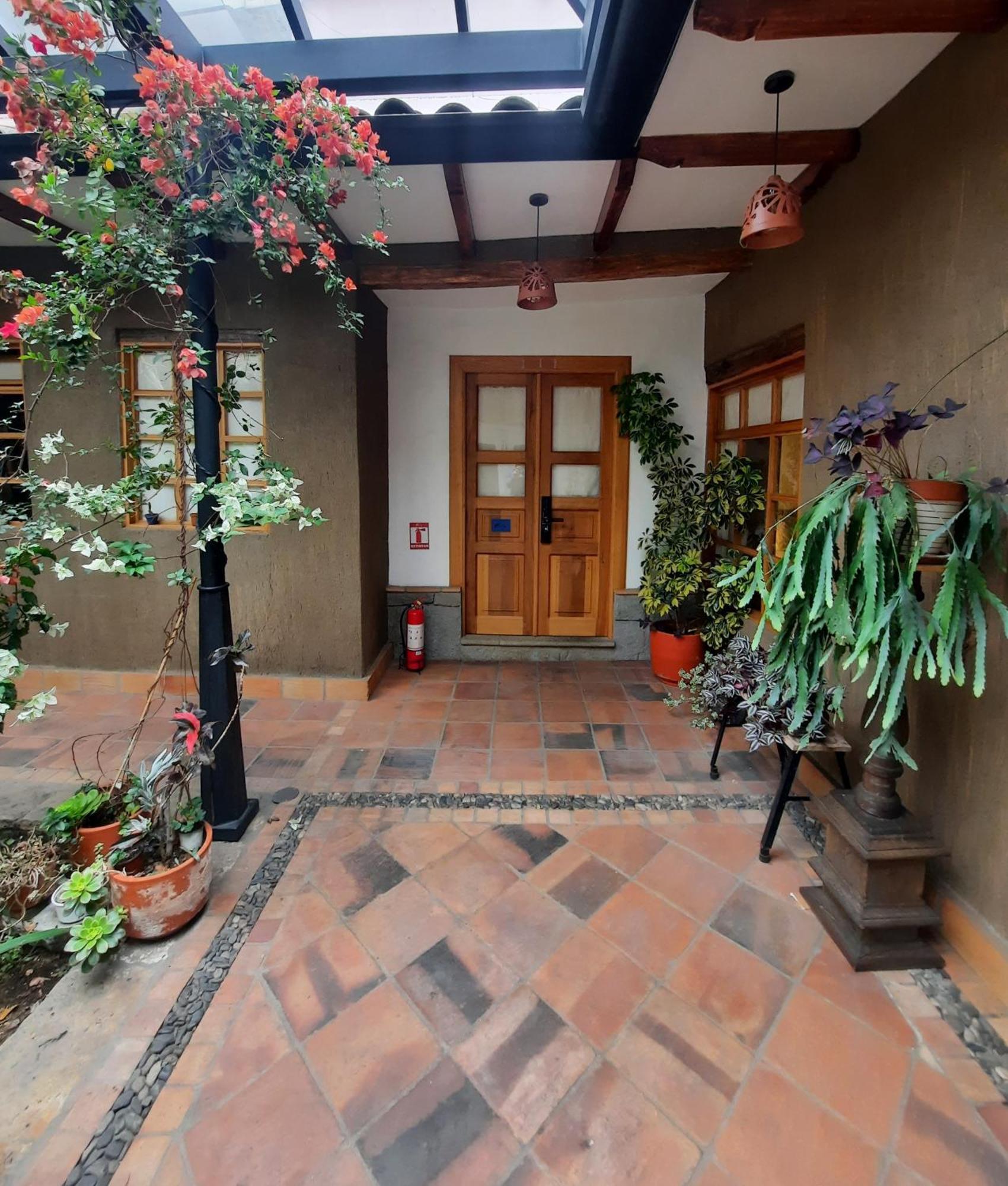 Hostal Suite Le Fabrique กูเอ็งกา ภายนอก รูปภาพ